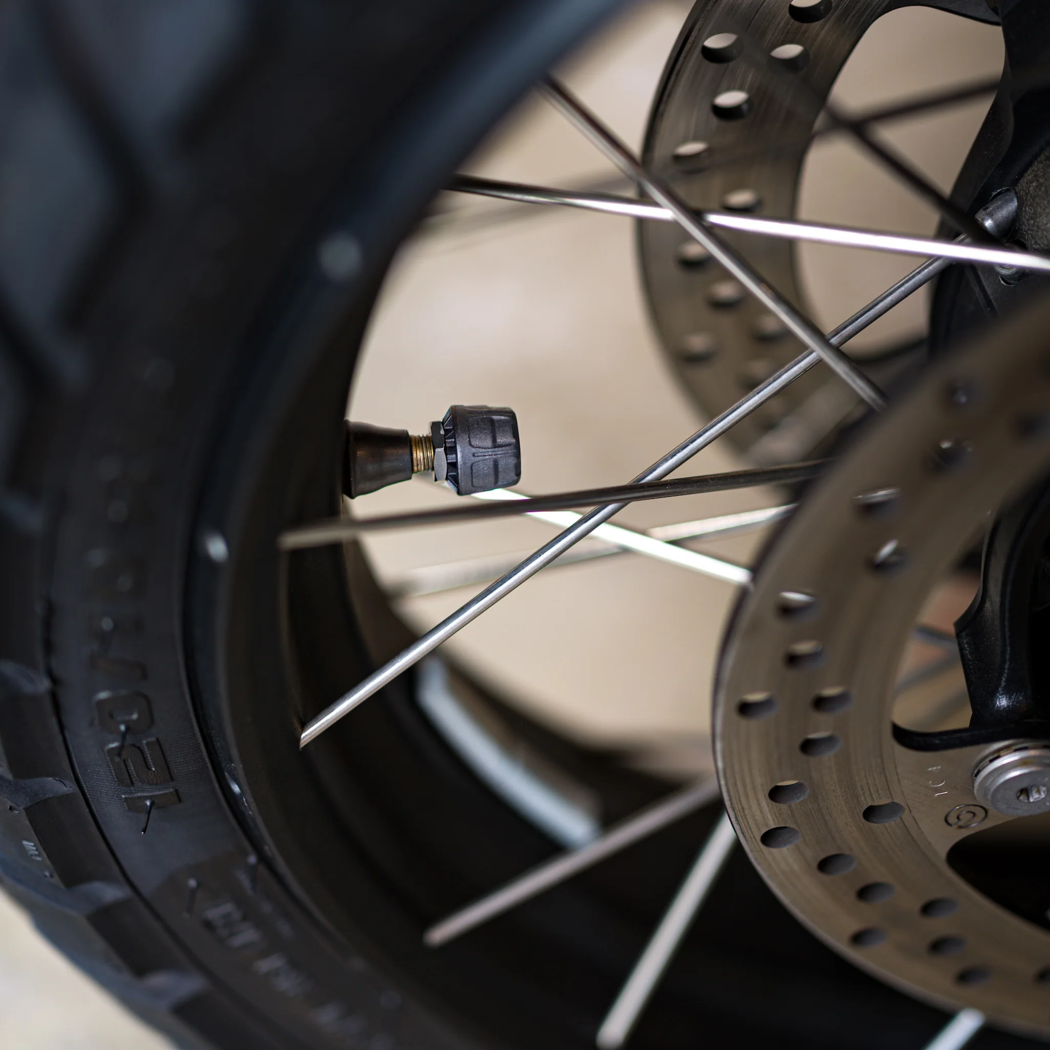 Zewnętrzne czujniki ciśnienia w oponach (TPMS) - Image 3